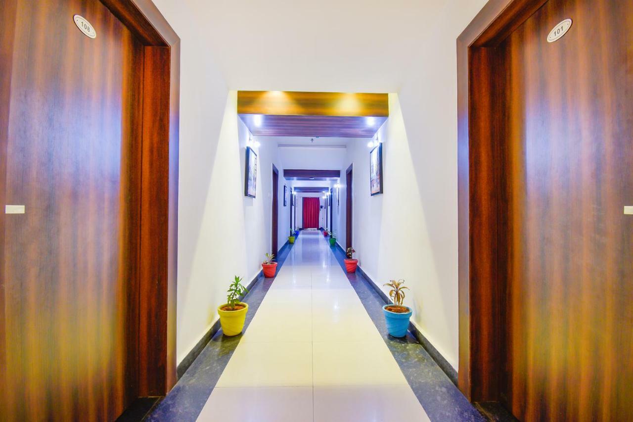 Fabhotel Pentagon Next - Bhubaneswar Railway Station Exteriör bild
